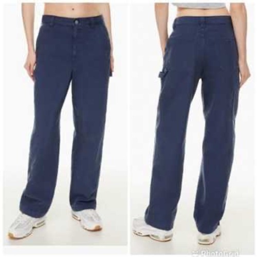 Aritzia Tna Greenwich High Waisted Relaxed Baggy Cargo Pants size 2 Navy Blue